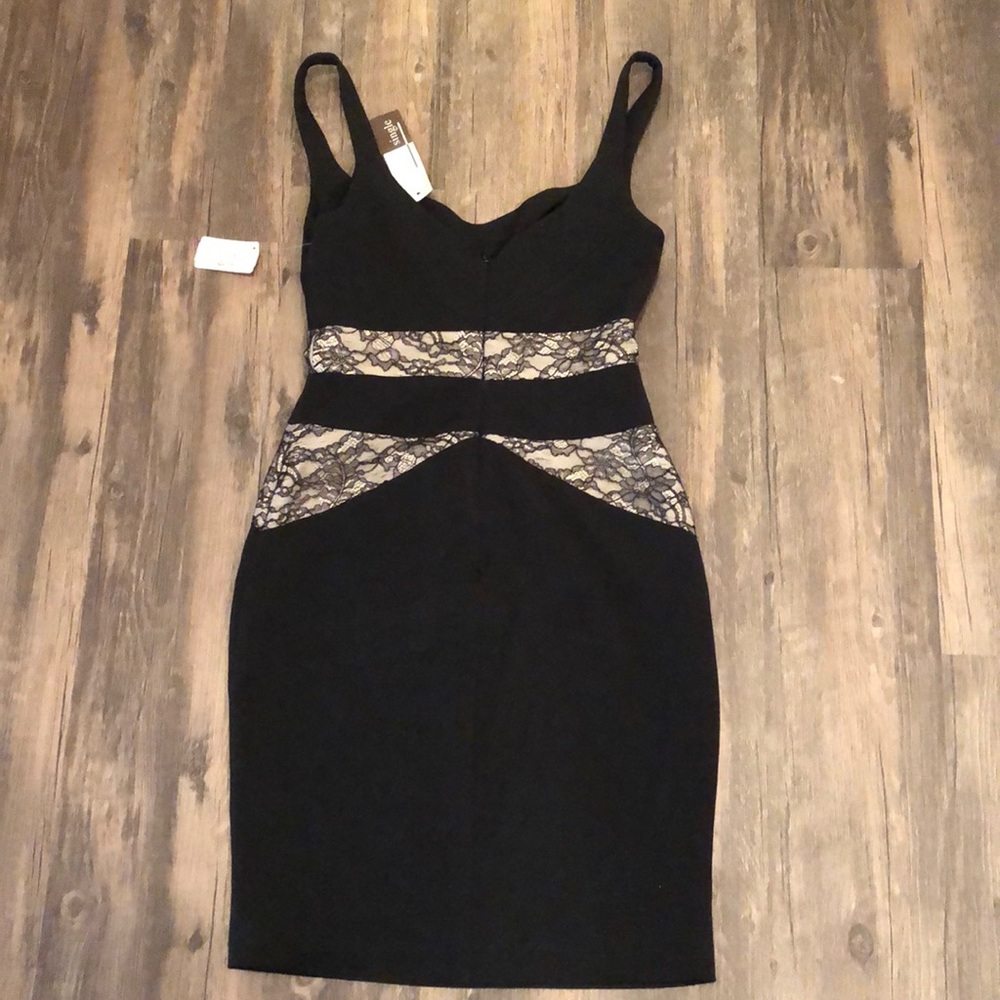 🖤 NWT lace black dress - Picture 6 of 8